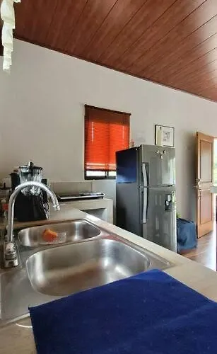 Appartement Marina, *